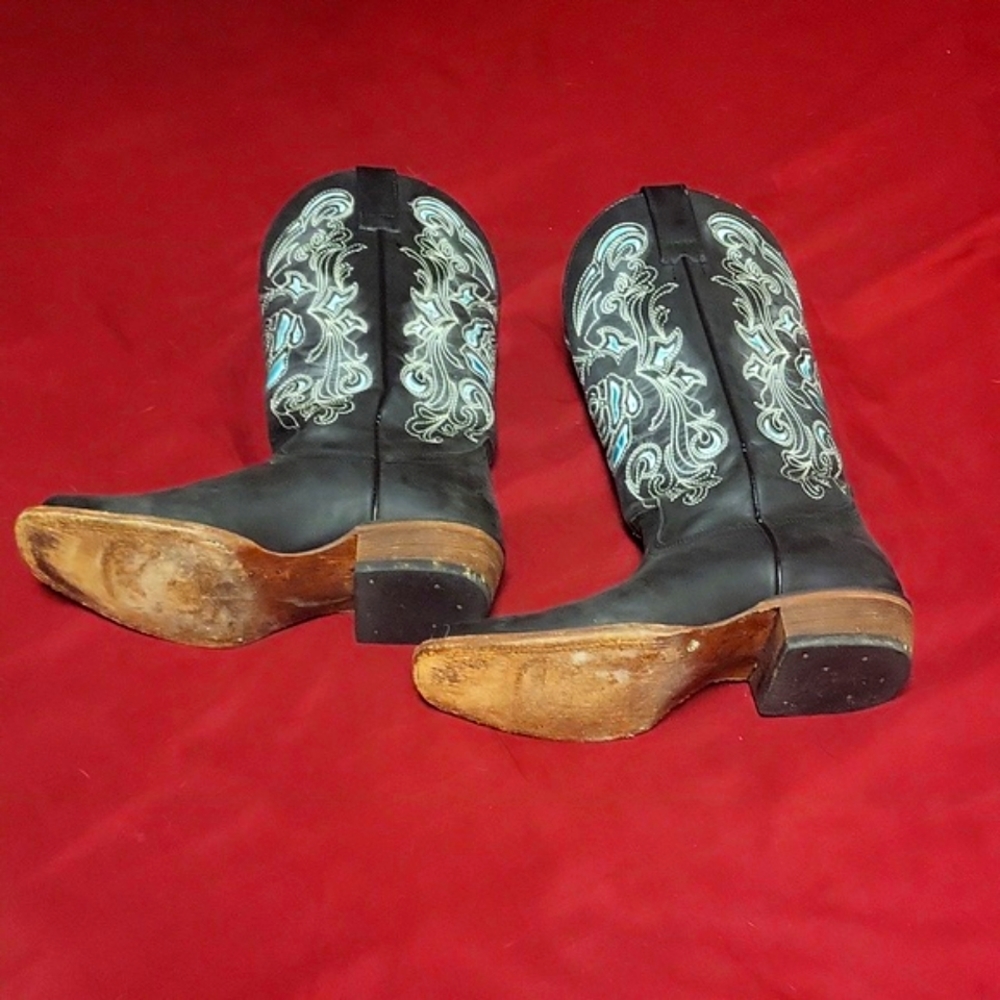 Black Leather Cowgirl Boots - Picture 5 of 7